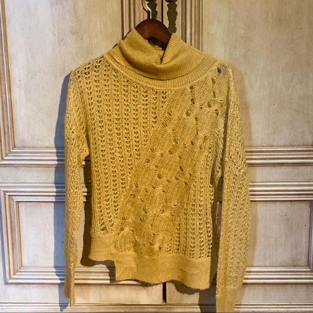 Golden knit turtleneck sweater- golden thread!